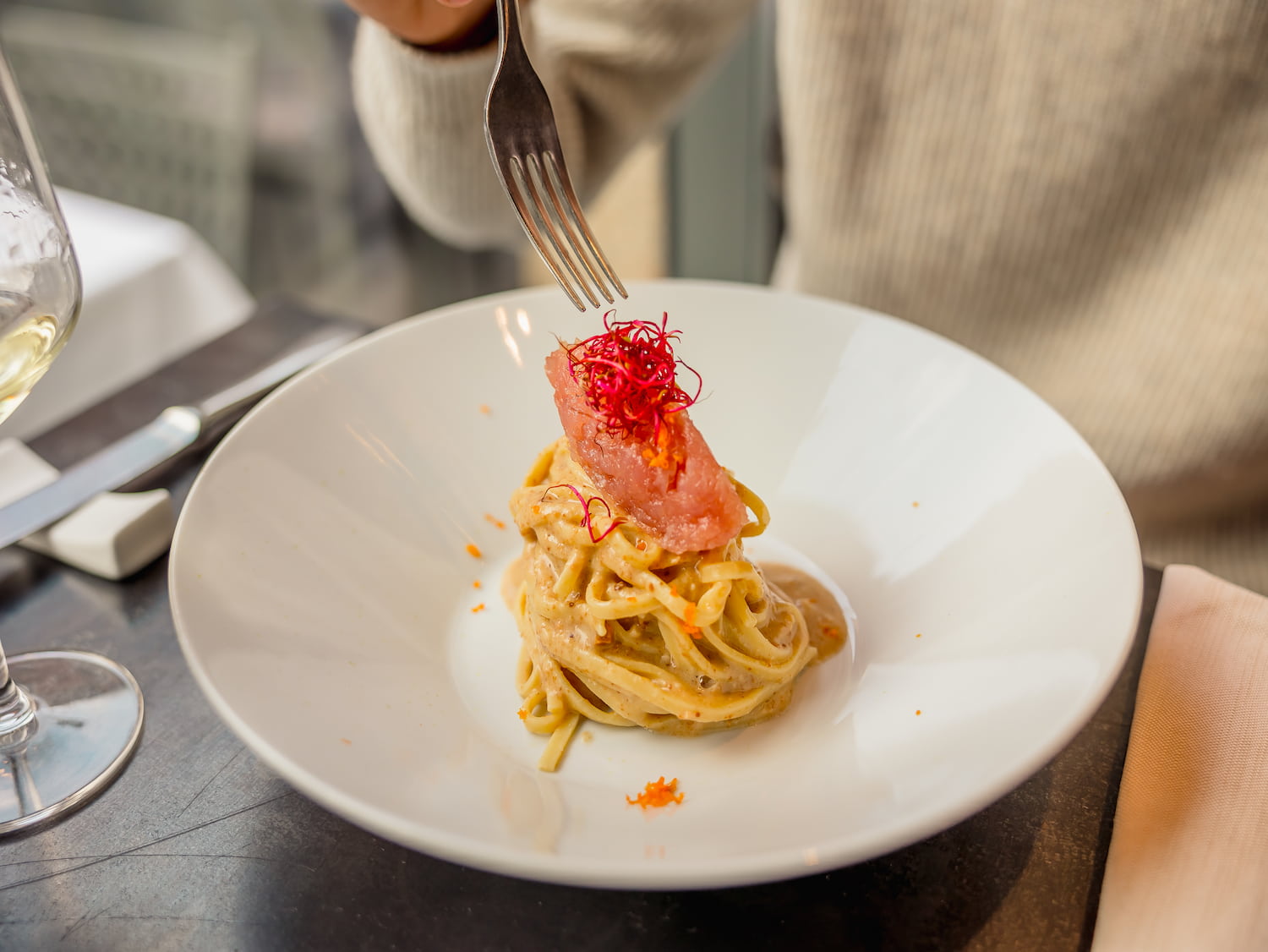Spaghettone con tartare di tonno